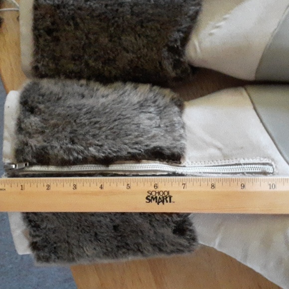 Size 11M U.S. Polo Fuzzy Zip Up Winter Wedge Fashion Boots - Picture 13 of 17